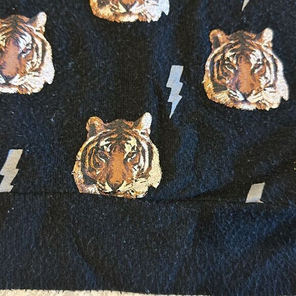 Chaser Black Sweatshirt Tigers and Lightning Bolt All Over Pattern - Size 5 - Picture 3 of 6